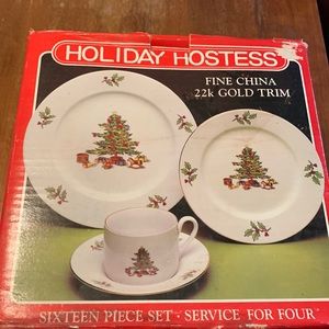 Fine China 22k Gold Trim